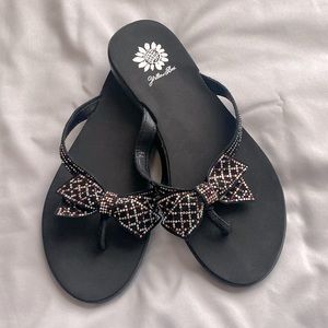 Gorgeous❣️ Yellow Box Flip Flop Black